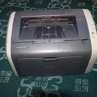 Printer HP laserjet 1010 ishlashi aʼlo garantiya beriladi