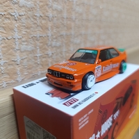 BMW модель коллекционное 1/64 масштаб капот открывается салон проработанный