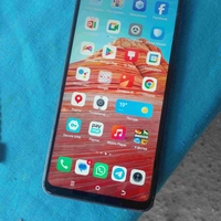 Tecno spark 20c sotiladi